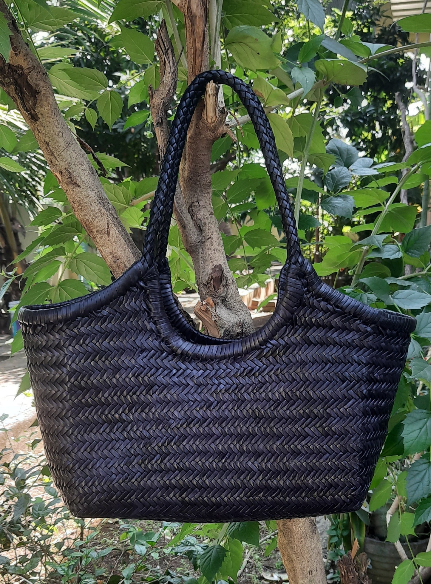 Echtleder handgewebte Hobo-Tasche für Damen – MONALISA – SCHWARZ