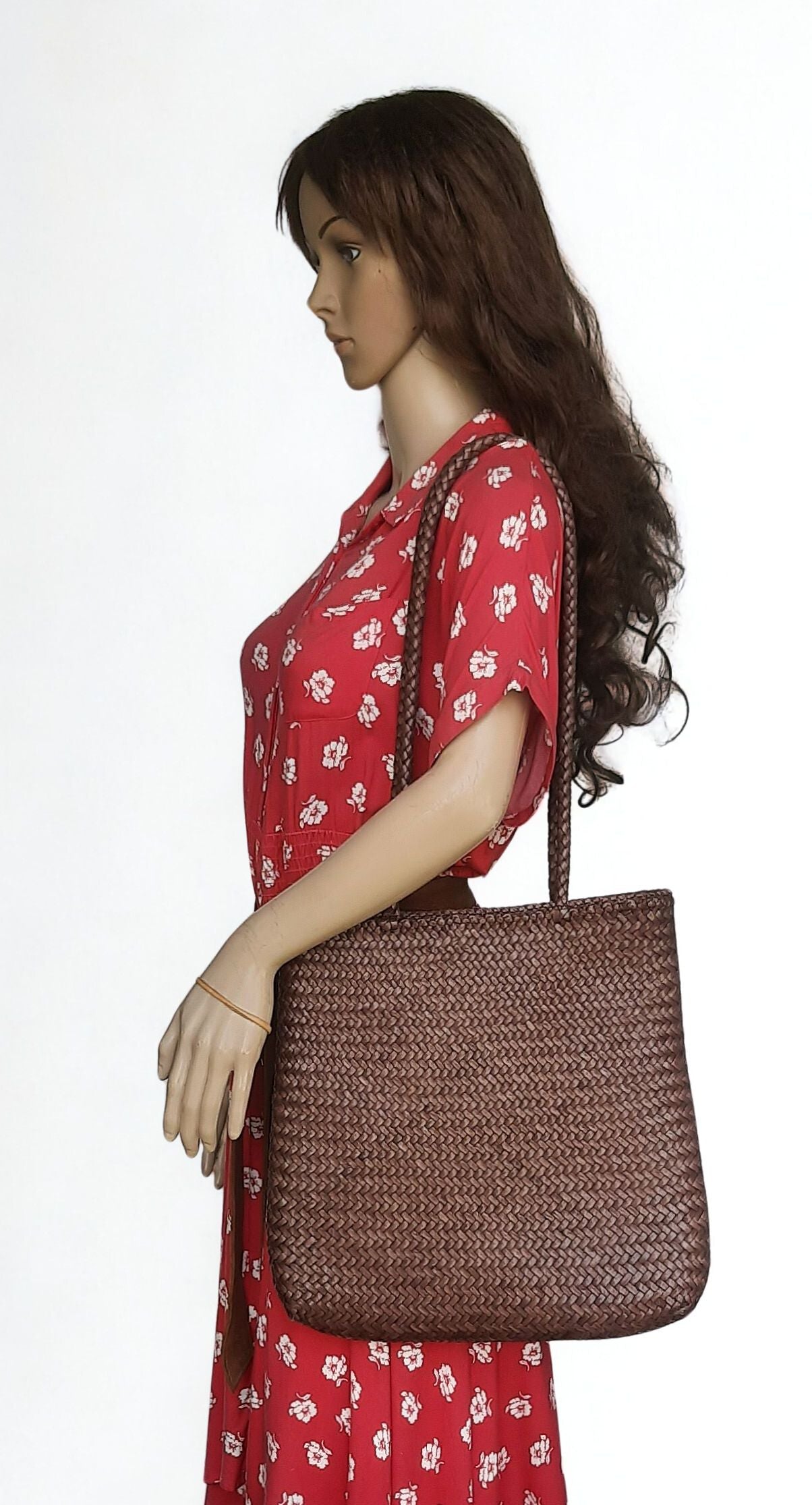 VICTORIA - HANDWOVEN GENUINE LEATHER SHOULDER BAG (MIDBROWN)