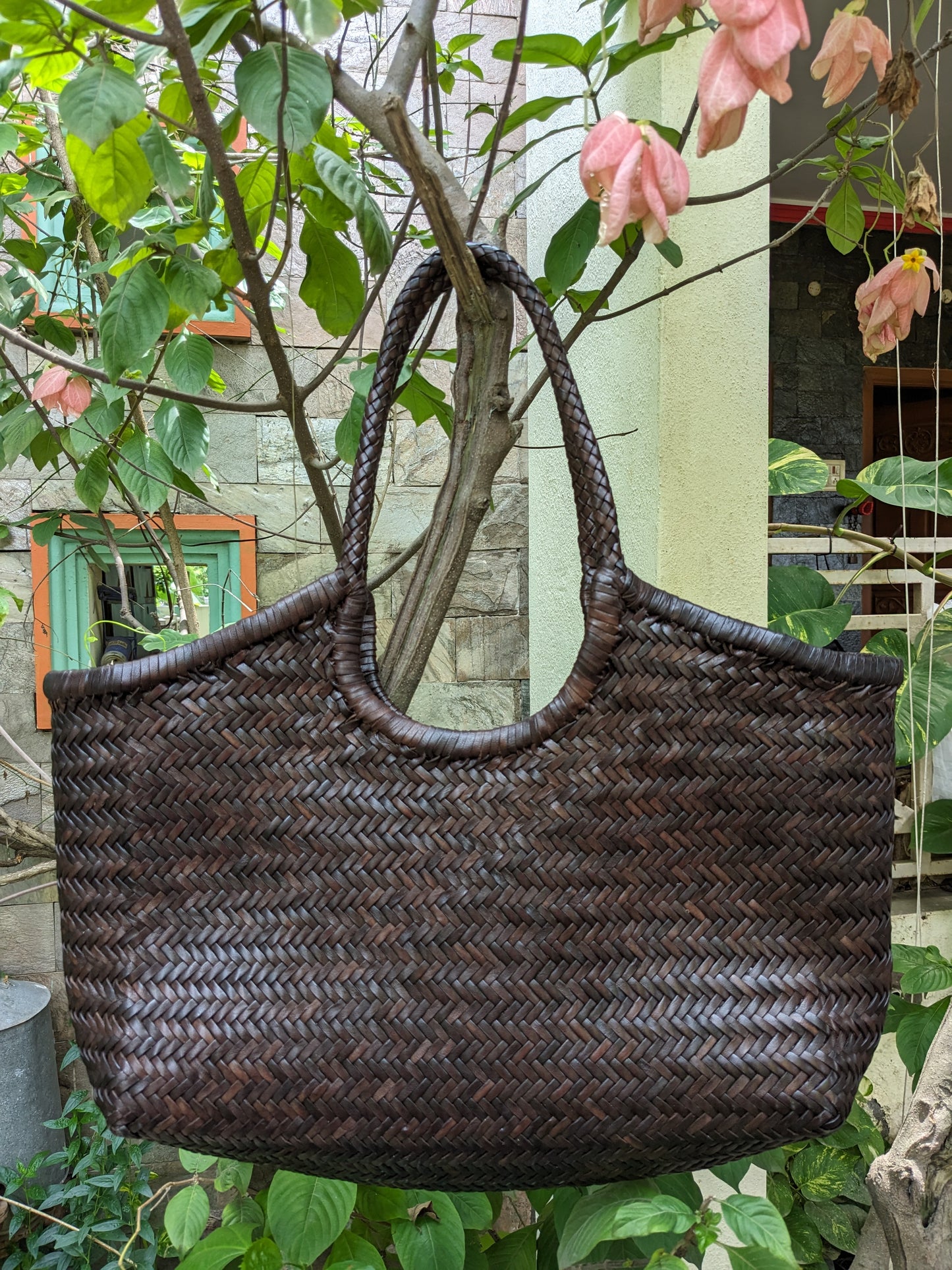 Echtleder handgewebte Hobo-Tasche für Damen - MONALISA - DUNKELBRAUN