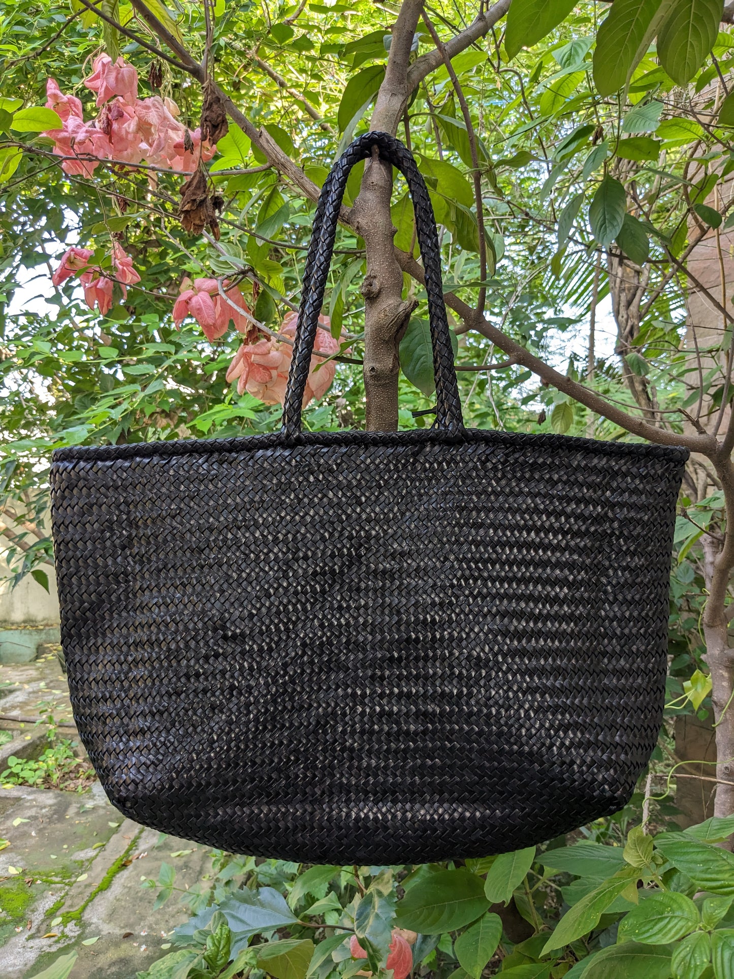 ALTICA Genuine Leather Hand Woven Crosshatch Pattern Ladies Tote Bag - DIACROSS -Black